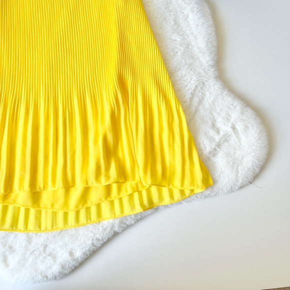 Catherine Malandrino Pleated A-Line Sleeveless Tank Top Key Hole Yellow Small - Picture 5 of 8